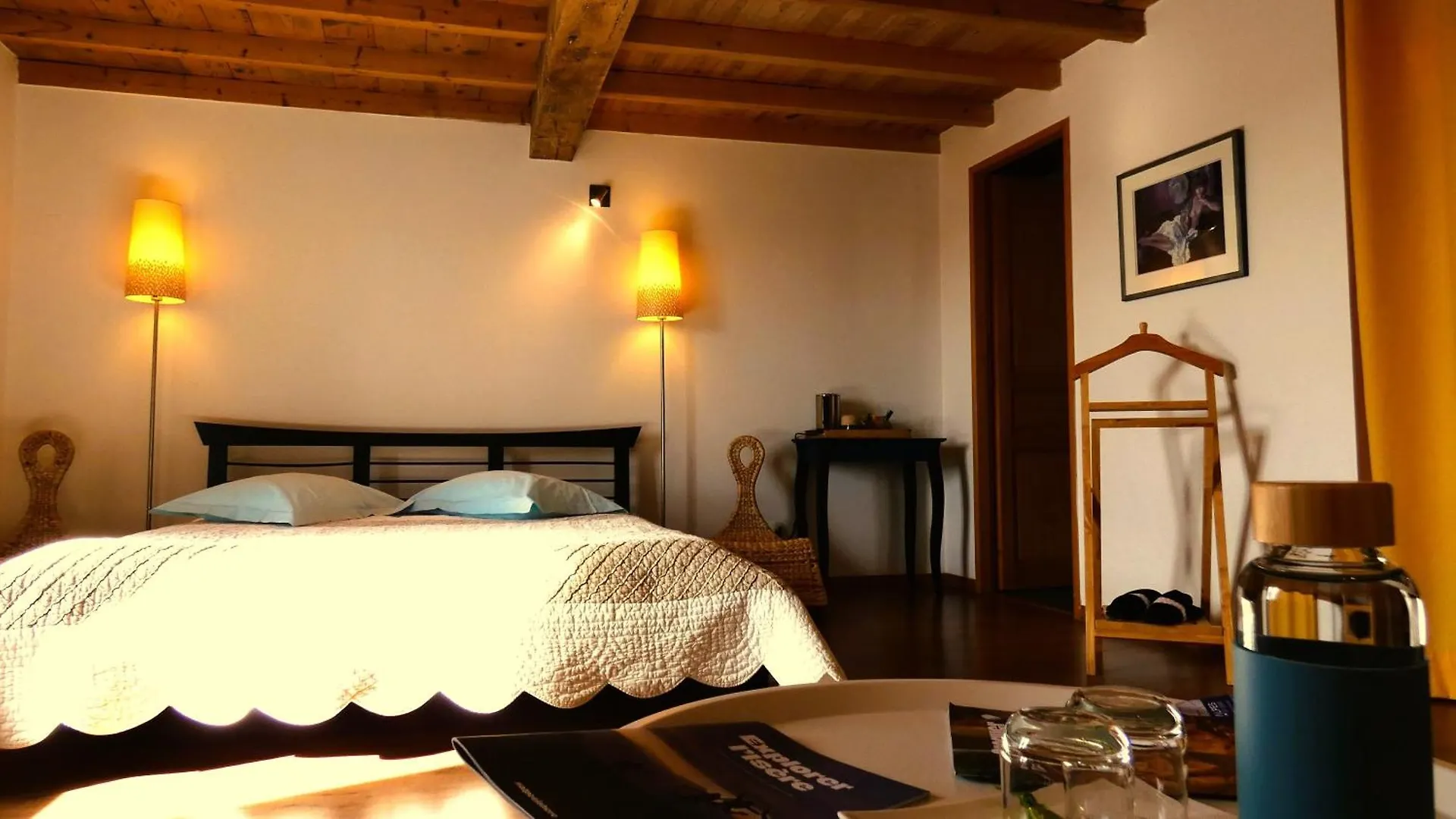 Plaine Et Colline Chambres Et Table D'Hotes Isere Gillonnay